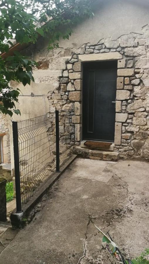 Gite Au Coeur Du Parc Naturel Regional Du Pilat 佩吕桑 外观 照片